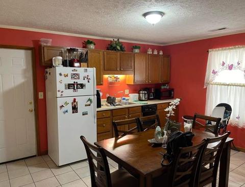1045 N Edwards St, Jasper, IN 47546 photo 5