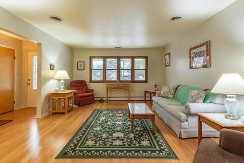 1500 E Richland Dr, Bloomington, IN 47408 photo 4