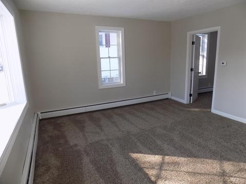 1004 E Walnut St, Nappanee, IN 46550 photo 9