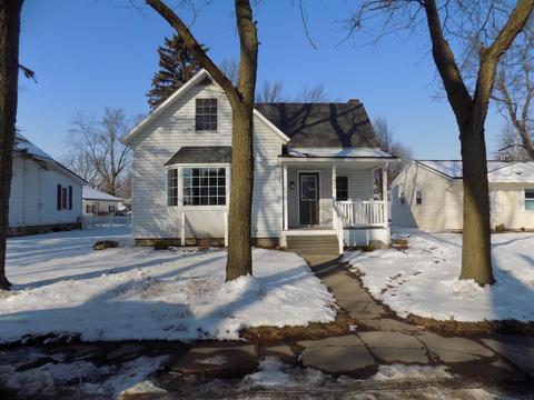 1004 E Walnut St, Nappanee, IN 46550 photo 1