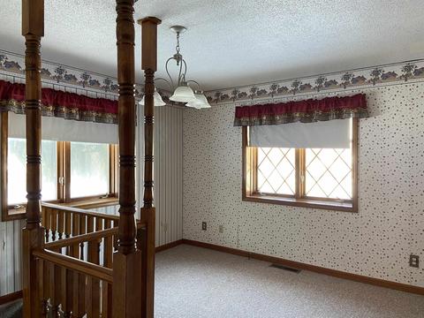 265 E Spring St, Peru, IN 46970 photo 15