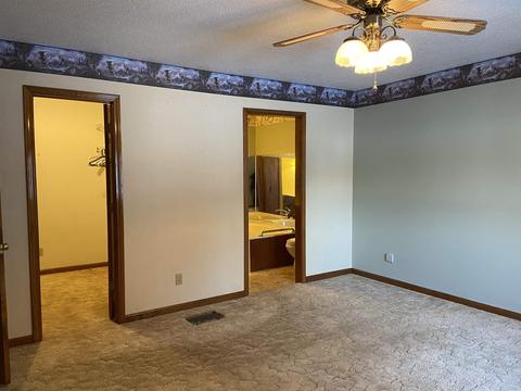 265 E Spring St, Peru, IN 46970 photo 10
