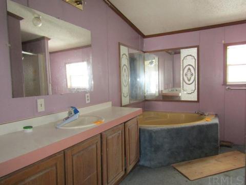 1835 W Maple Ln, Claypool, IN 46510 photo 7