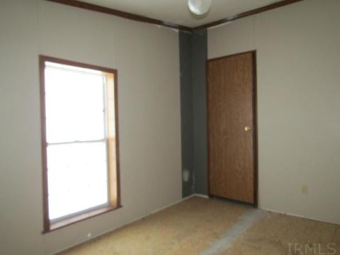 1835 W Maple Ln, Claypool, IN 46510 photo 9