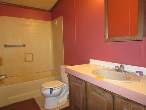 1835 W Maple Ln, Claypool, IN 46510 photo 10