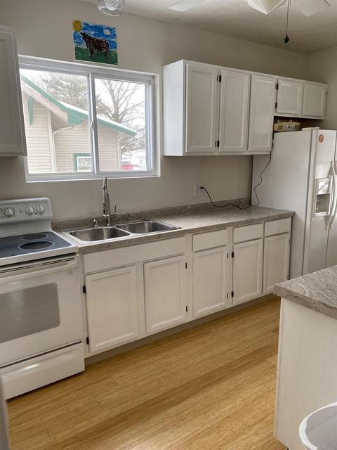 504 E 7th St, Fowler, IN 47944 photo 2
