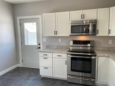 525 E 3rd St, Peru, IN 46970 photo 4