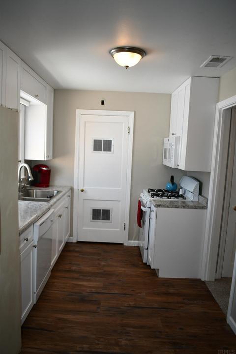 507 Eastern Ave, Butler, IN 46721 photo 23