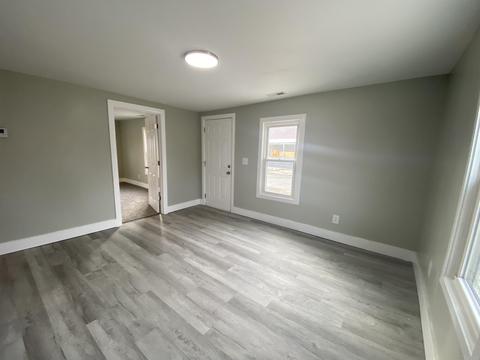 1134 N Marion St, Mitchell, IN 47446 photo 4