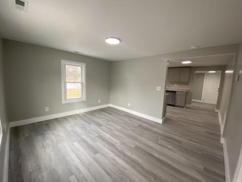 1134 N Marion St, Mitchell, IN 47446 photo 2