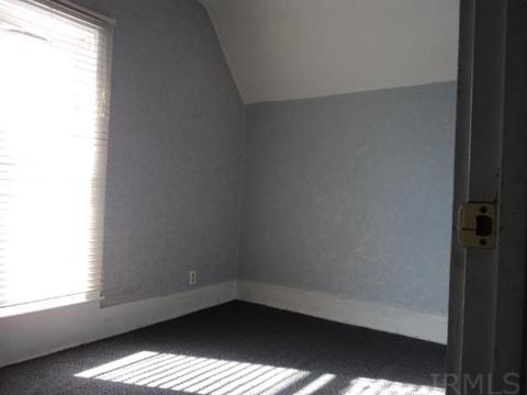 112 E Jackson St, Mentone, IN 46539 photo 9