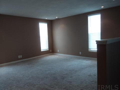 112 E Jackson St, Mentone, IN 46539 photo 3