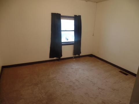 410 W Broad St, Lyons, IN 47443 photo 10
