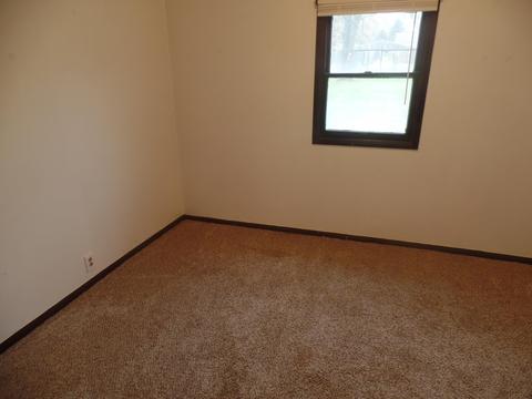 410 W Broad St, Lyons, IN 47443 photo 9