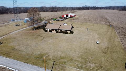 218 E 850 N, Hazleton, IN 47640 photo 3