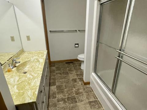 218 E 850 N, Hazleton, IN 47640 photo 28