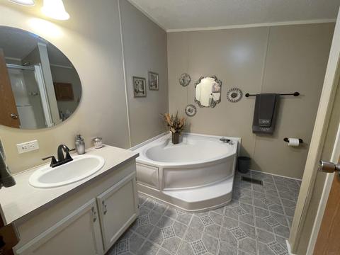219 W Main St, Mitchell, IN 47446 photo 8