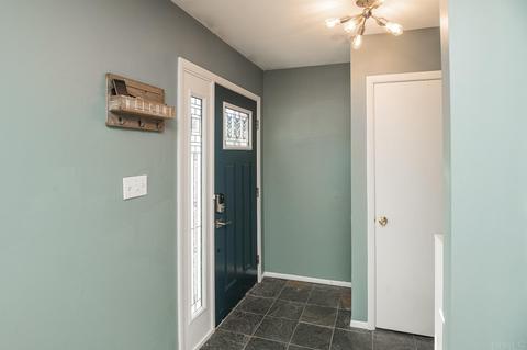 1213 E Allendale Dr, Bloomington, IN 47401 photo 3