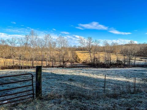 1075 Hidden Valley Ln, Mitchell, IN 47446 photo 9