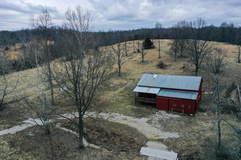 1075 Hidden Valley Ln, Mitchell, IN 47446 photo 4