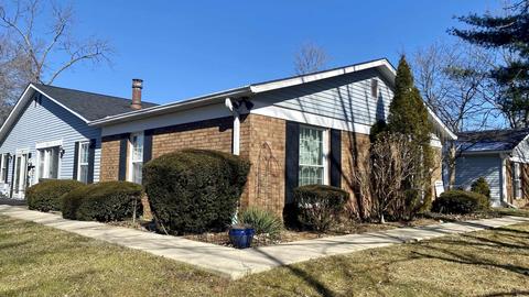 926 E Commons Dr, Bloomington, IN 47401 photo 1
