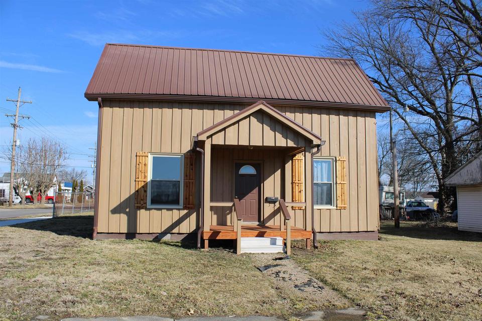 1110 NE Roosevelt St, Linton, IN 47441 23 Photos MLS 202205440