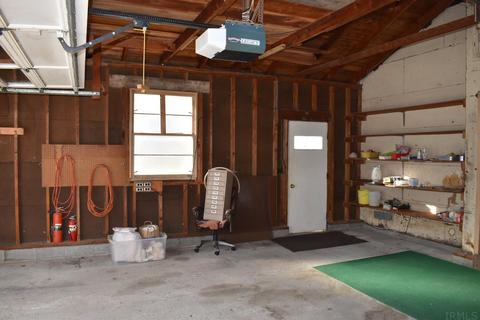 303 E Main St, Flora, IN 46929 photo 9