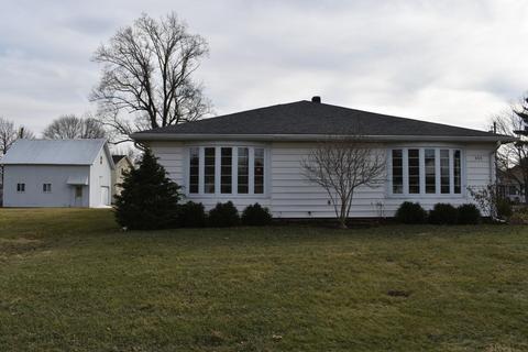 303 E Main St, Flora, IN 46929 photo 3
