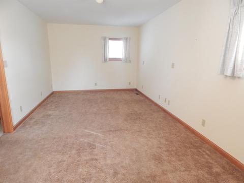 619 S St, Bedford, IN 47421 photo 7
