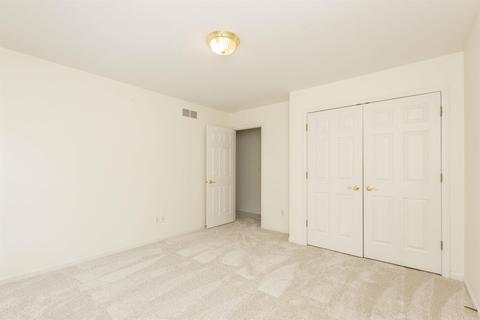 10770 Pine Cone Ct, Granger, IN 46530 photo 23