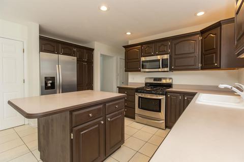 10770 Pine Cone Ct, Granger, IN 46530 photo 8
