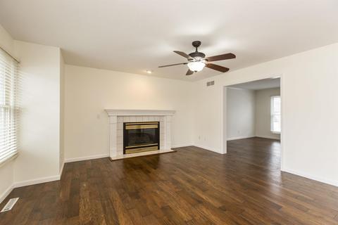 10770 Pine Cone Ct, Granger, IN 46530 photo 5
