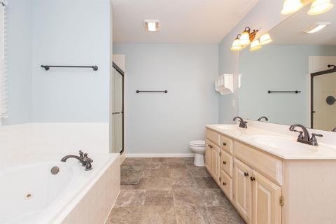 10770 Pine Cone Ct, Granger, IN 46530 photo 17