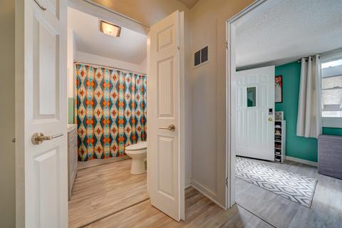 445 S Center St, Waterloo, IN 46793 photo 5