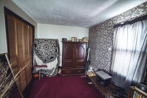 718 J St, Bedford, IN 47421 photo 9