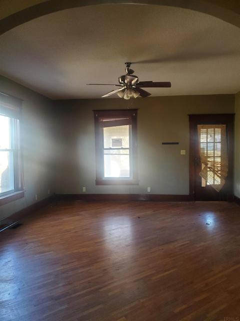 407 E 7th St, Mount Carmel, IL 62863 photo 6