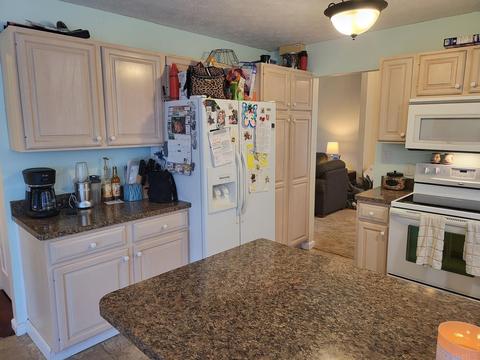 4302 W Maefield St, Bloomington, IN 47404 photo 14