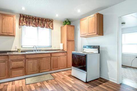 110 E 17th St, Auburn, IN 46706 photo 9