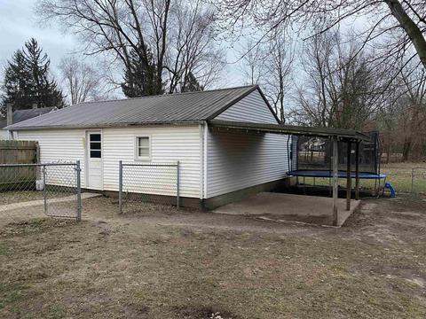93 E Pine St, Denver, IN 46926 photo 22