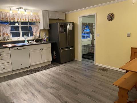 93 E Pine St, Denver, IN 46926 photo 4