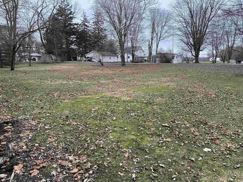 93 E Pine St, Denver, IN 46926 photo 24
