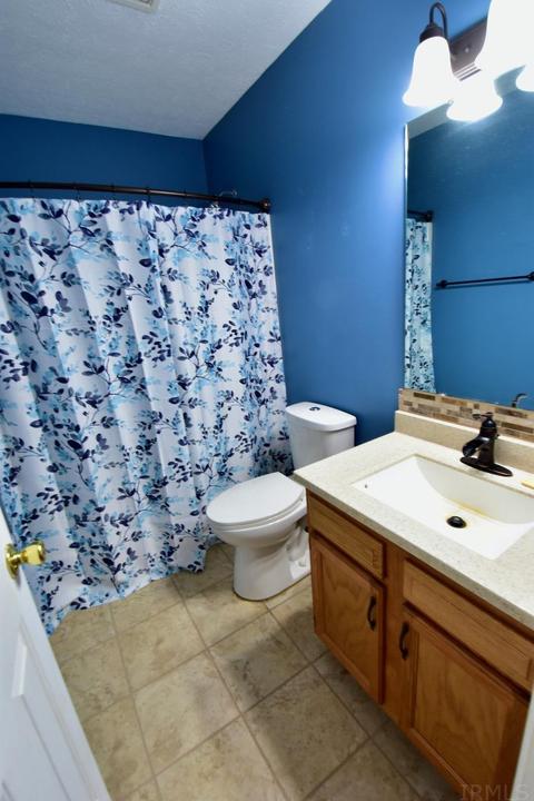 8652 W Division Line Rd, Delphi, IN 46923 photo 18