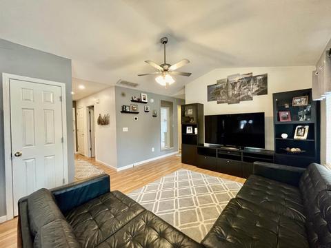 383 E Cardinal Glen Dr, Bloomington, IN 47401 photo 15