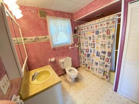 521 E Spring St, Lagrange, IN 46761 photo 6