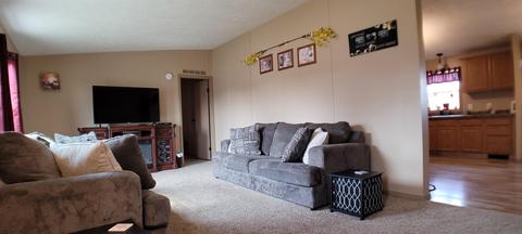 425 Dale St, Mitchell, IN 47446 photo 3