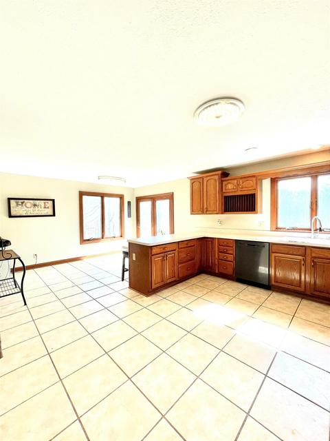 5355 N Elder Rd, Larwill, IN 46764 photo 5