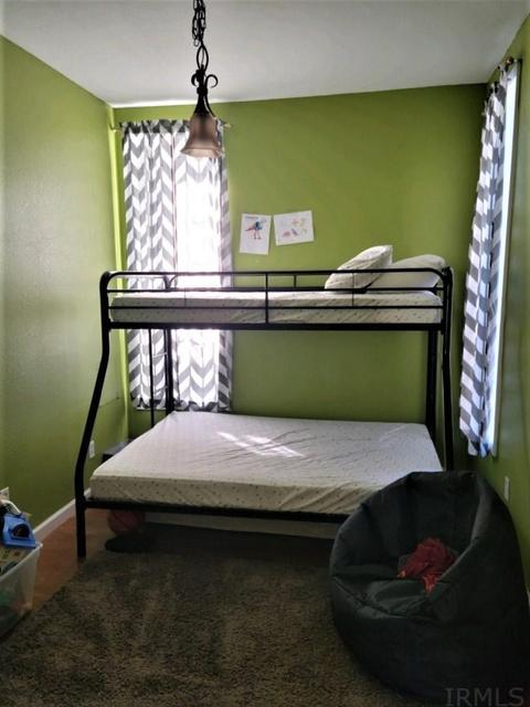 1309 E Walnut St, Washington, IN 47501 photo 13