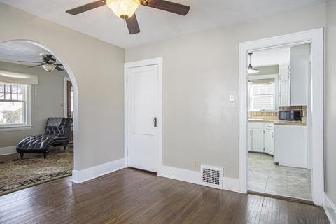 238 Eckman St, South Bend, IN 46614 photo 4