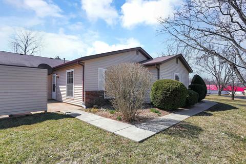 781 E Waterloo Ct, Bloomington, IN 47401 photo 3