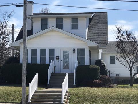 515 E Van Trees St, Washington, IN 47501 photo 2